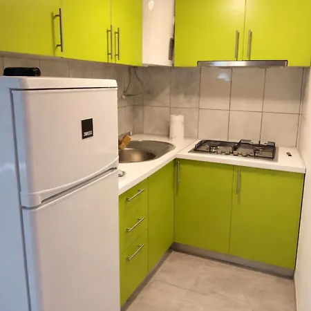 Sunny Vibe Apartment